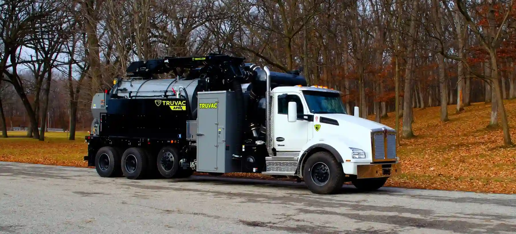 TRUVAC APXX hydro excavation truck positioned outdoors, featuring advanced vacuum excavation technology designed for safe utility exposure and non-destructive digging operations